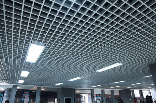 河南吊頂:輕鋼龍骨吊頂?shù)?個規(guī)范